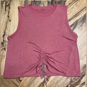 Lululemon pink athletic top women’s size M
